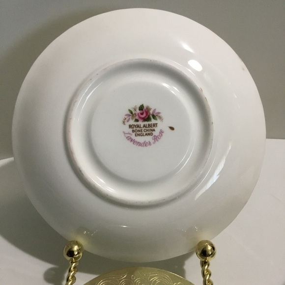Vintage RARE Royal Albert Lavender Rose dainty footed teacup and saucer - Picture 13 of 13